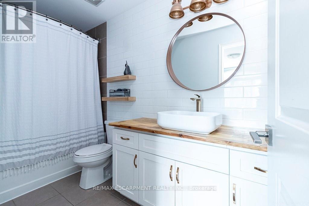 208 WESTBANK TR