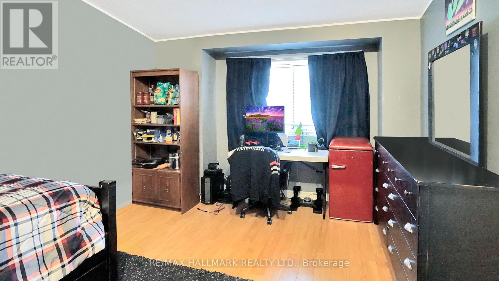 #27 -536 THIRD ST, #27