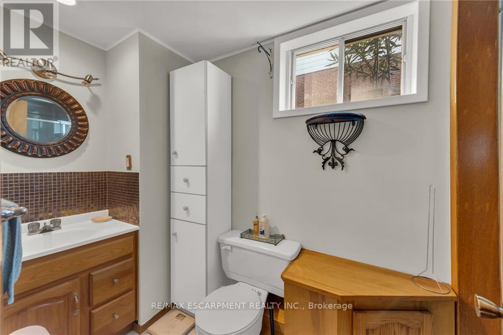373 UPPER KENILWORTH AVE