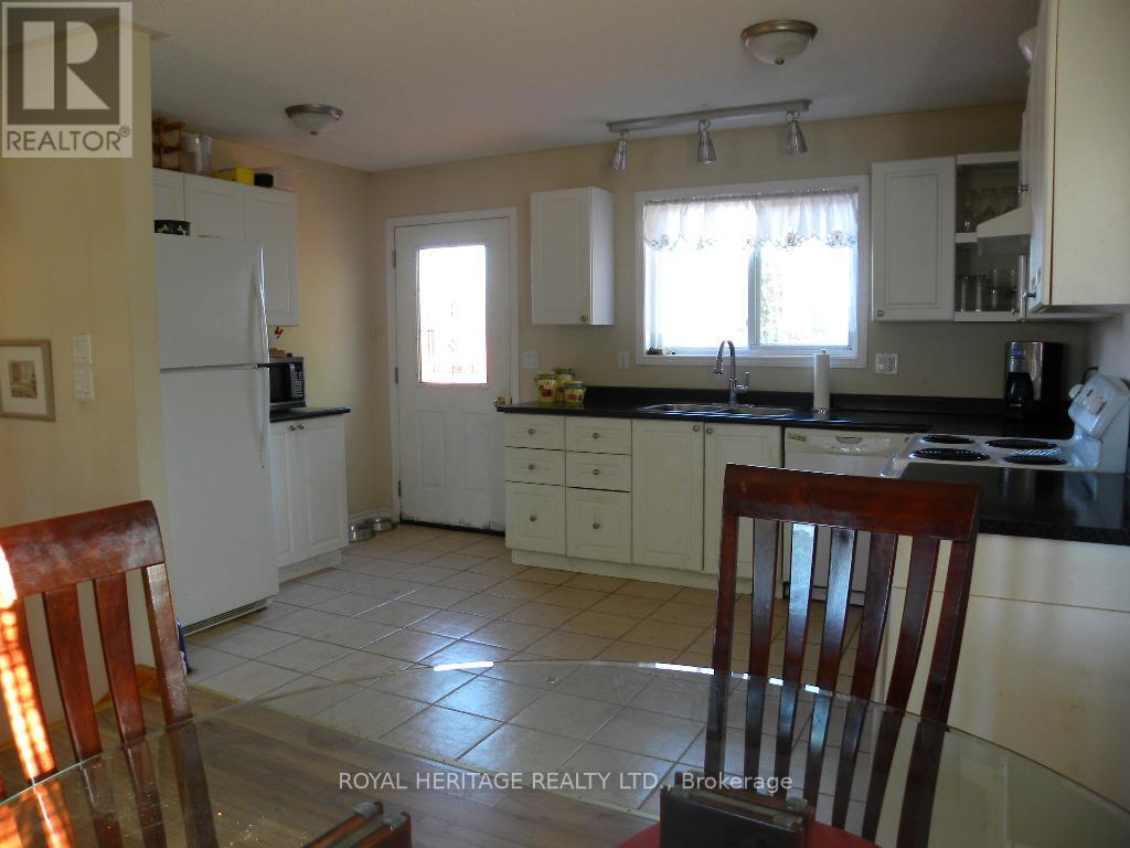 607 HICKORY BEACH RD