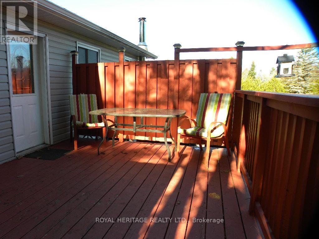 607 HICKORY BEACH RD