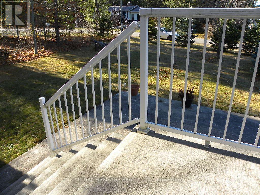 607 HICKORY BEACH RD
