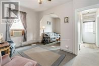 381-383 MACNAB ST N