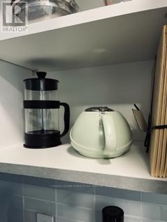 #813 -15 QUEEN ST S, #813