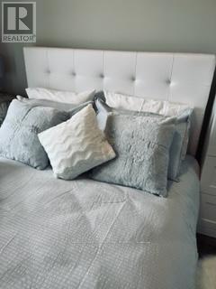 #813 -15 QUEEN ST S, #813