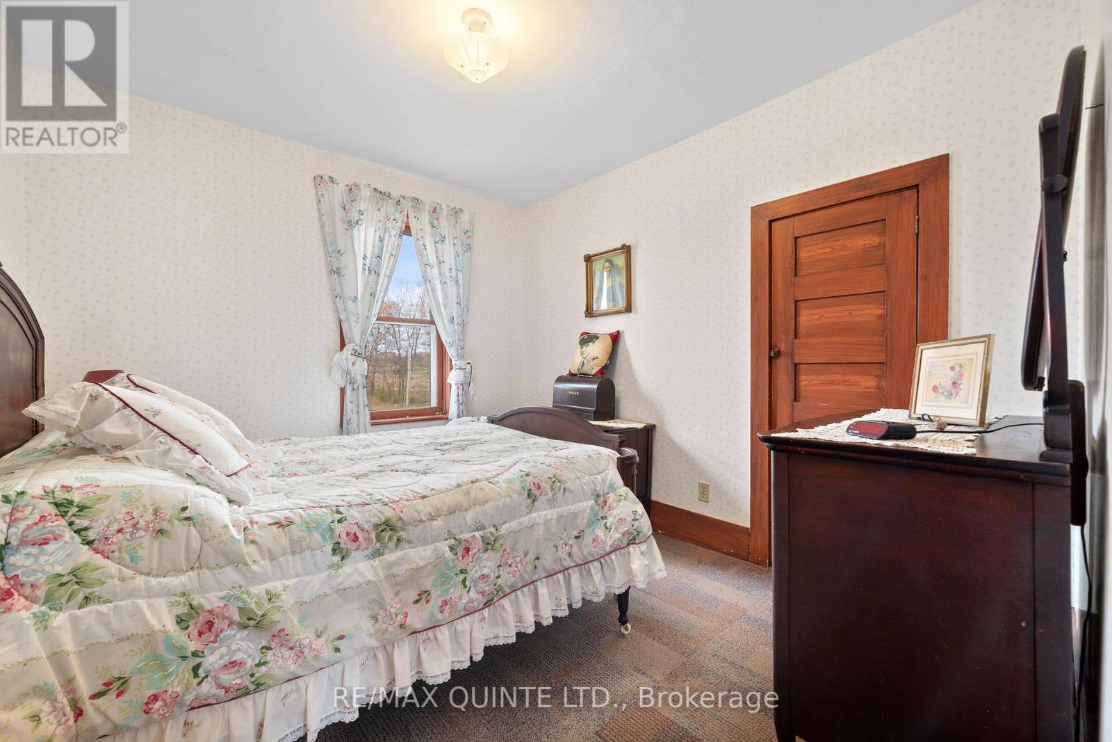 381 PARTRIDGE HOLLOW RD