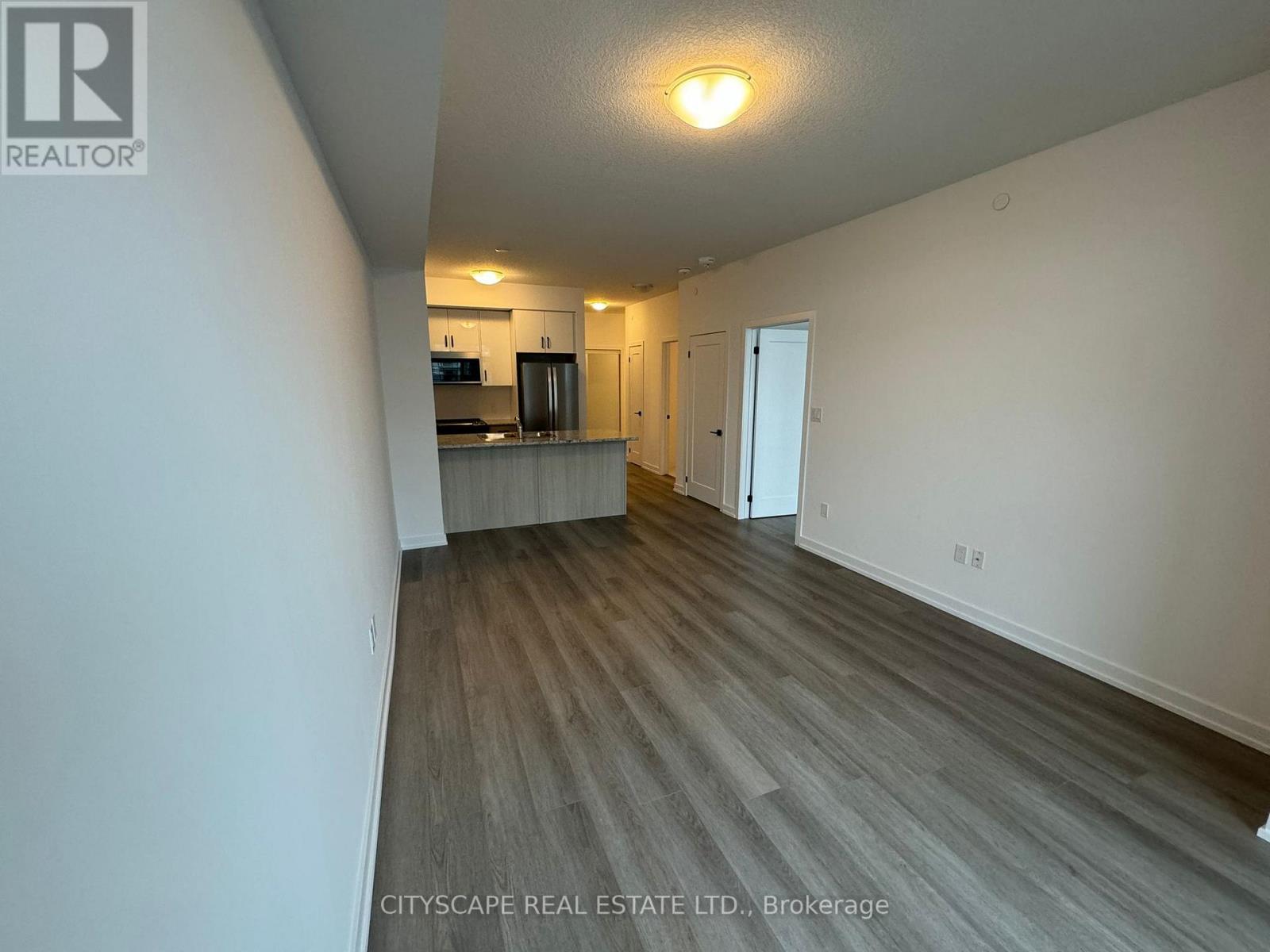 #913 -460 DUNDAS ST S, #913