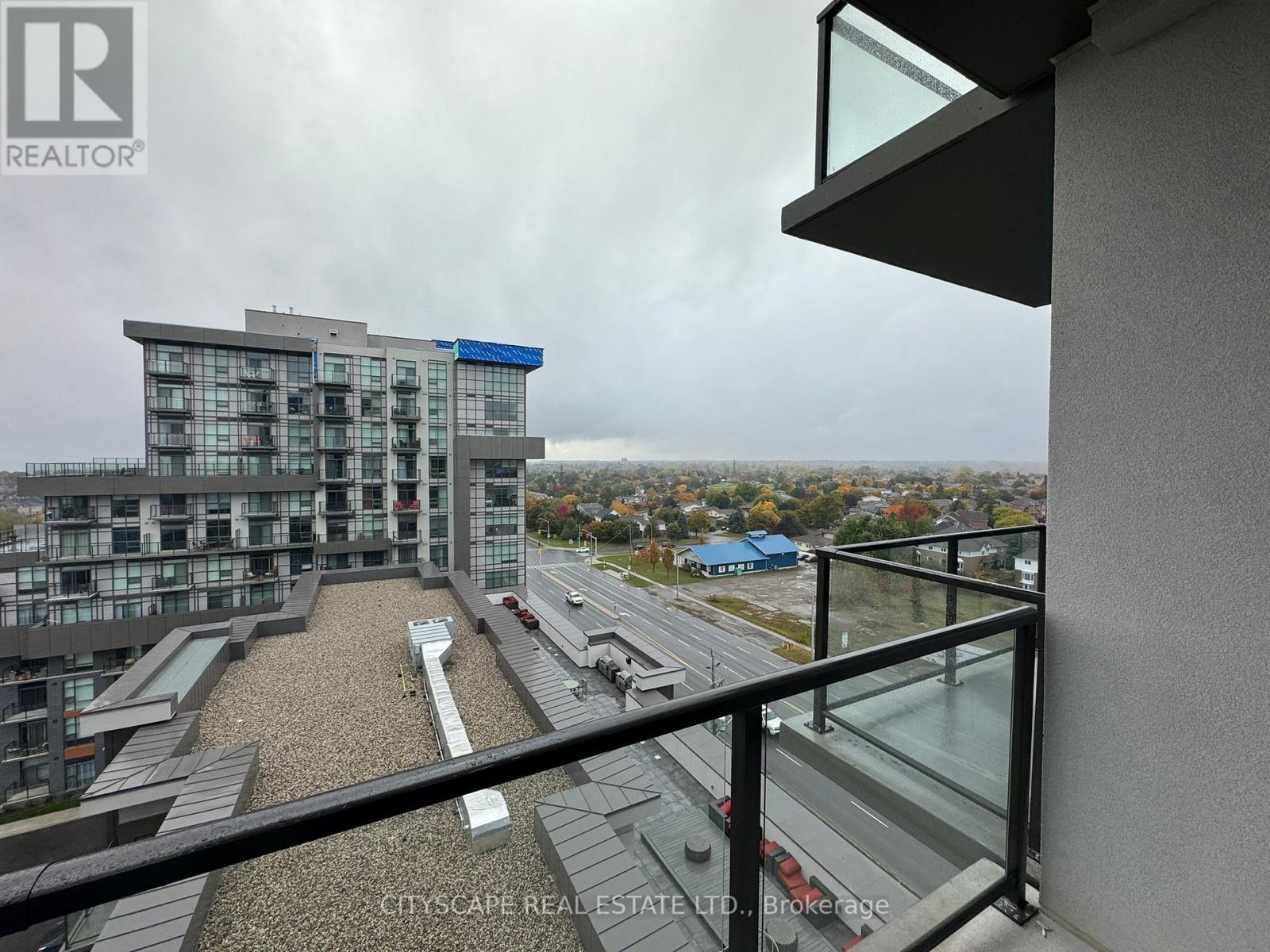 #913 -460 DUNDAS ST S, #913