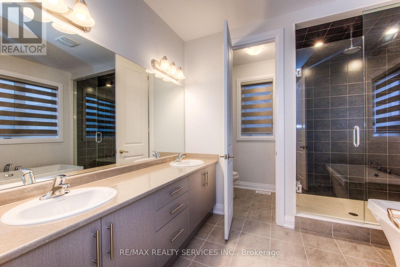 774 QUEENSTON BLVD