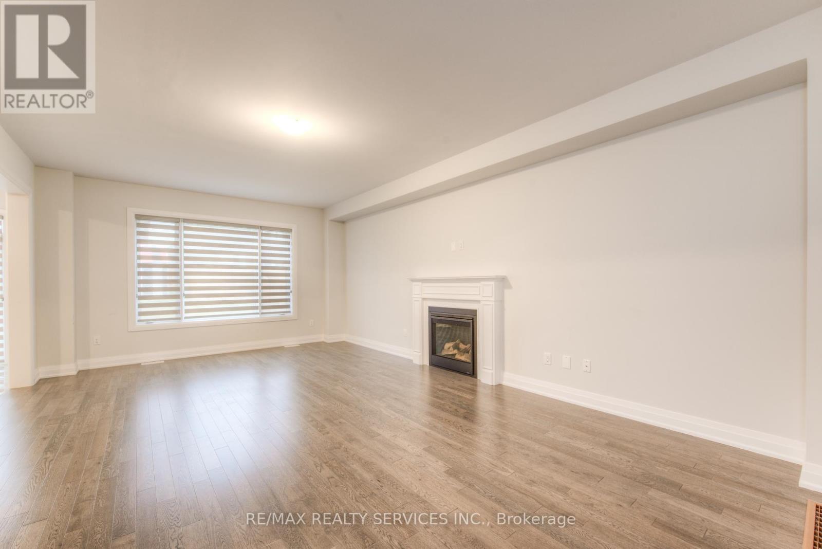 774 QUEENSTON BLVD