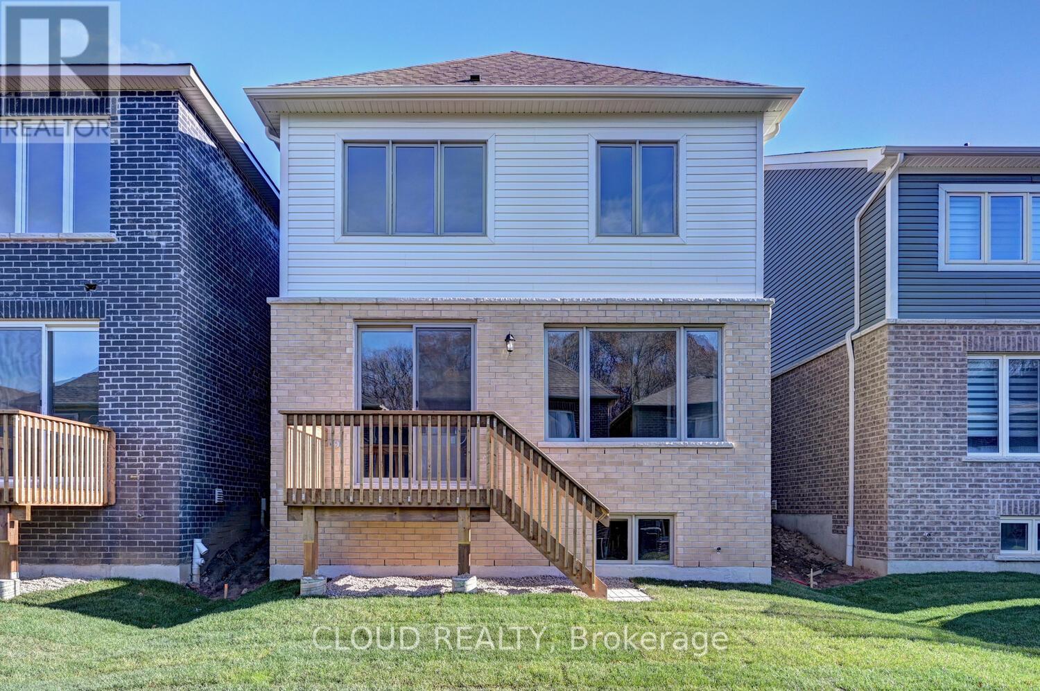 18 MILT SCHMIDT ST