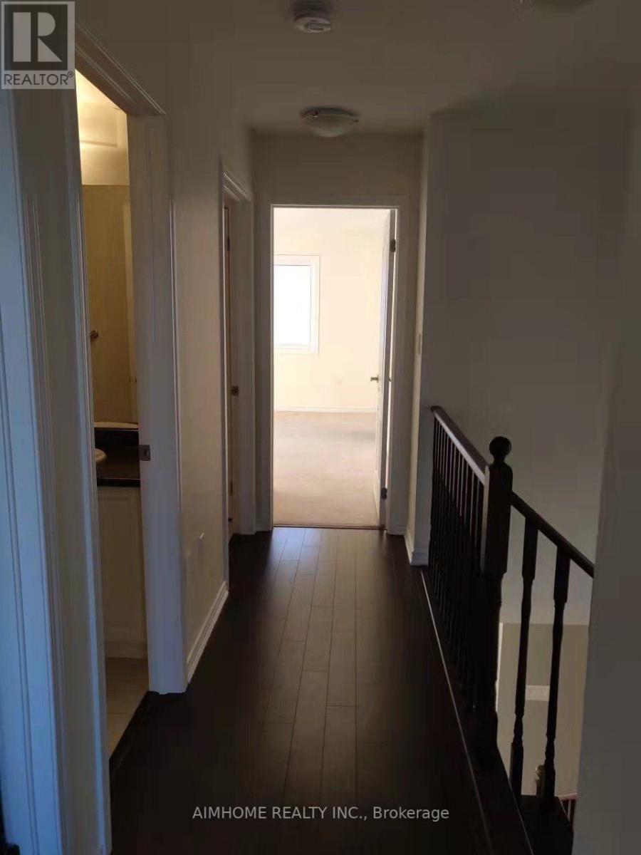 205 THOMPSON RD