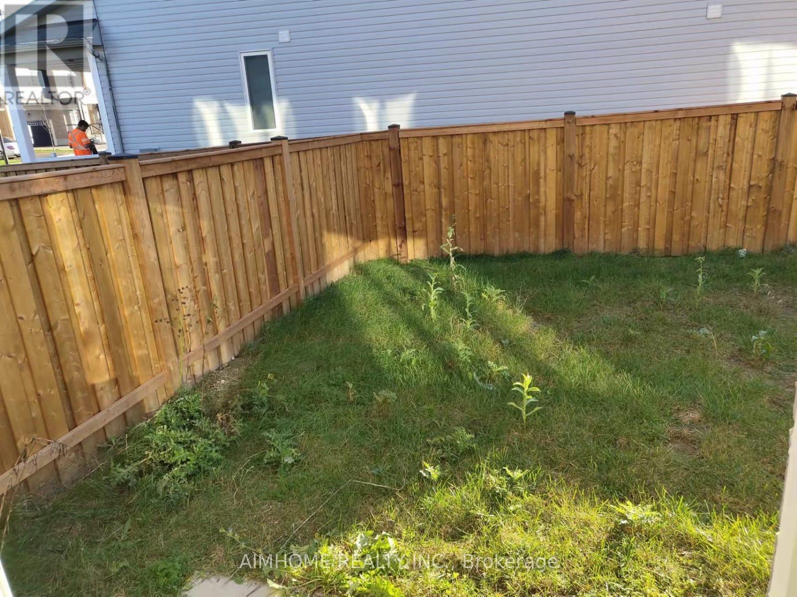 205 THOMPSON RD
