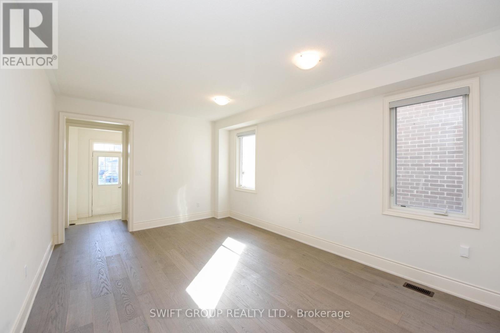 #UPPER -195 GREAT FALLS BLVD, #Upper
