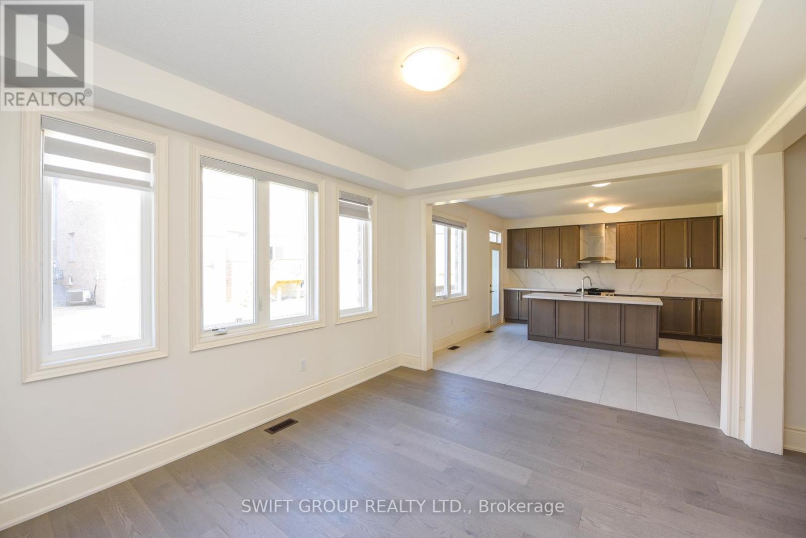 #UPPER -195 GREAT FALLS BLVD, #Upper