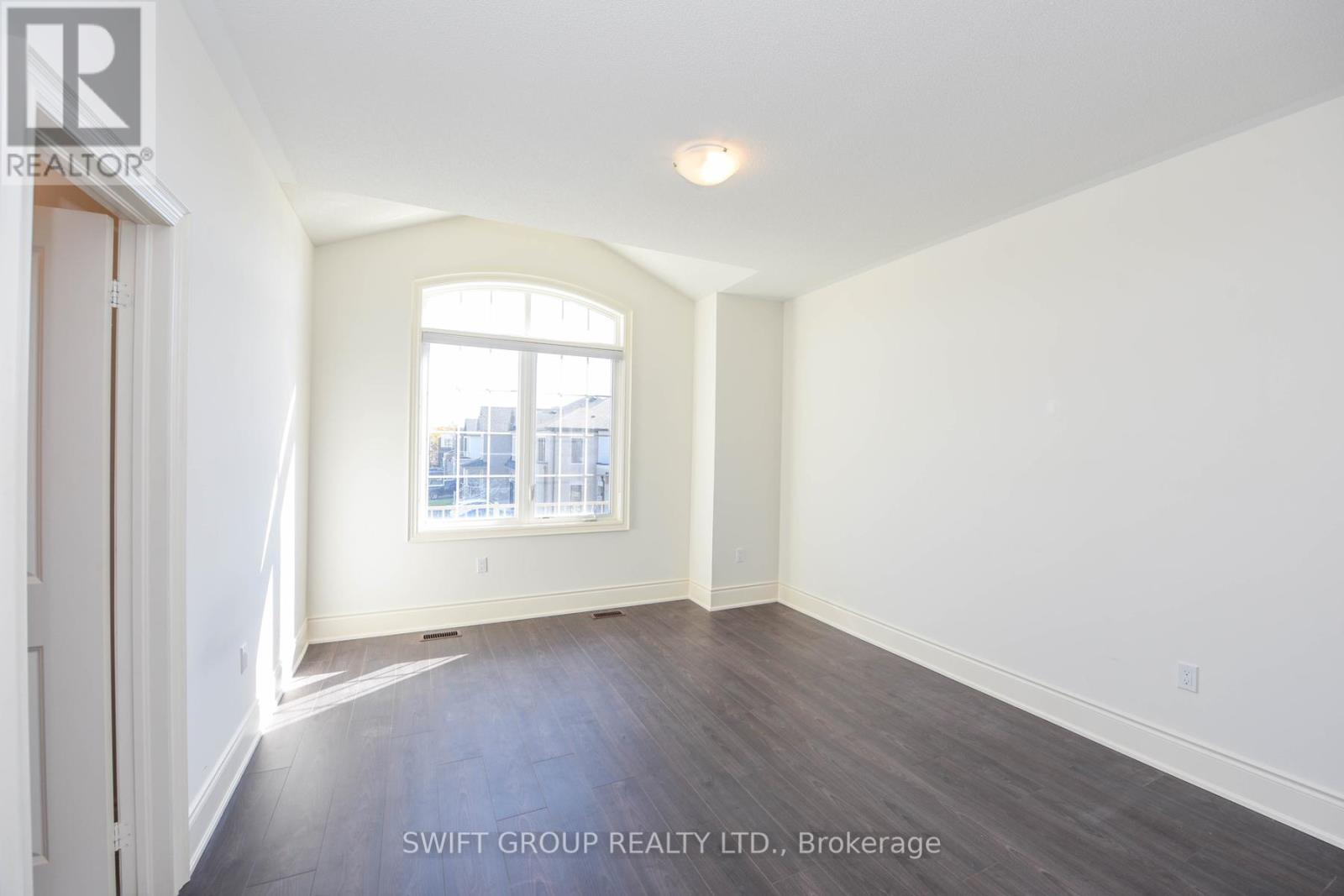 #UPPER -195 GREAT FALLS BLVD, #Upper