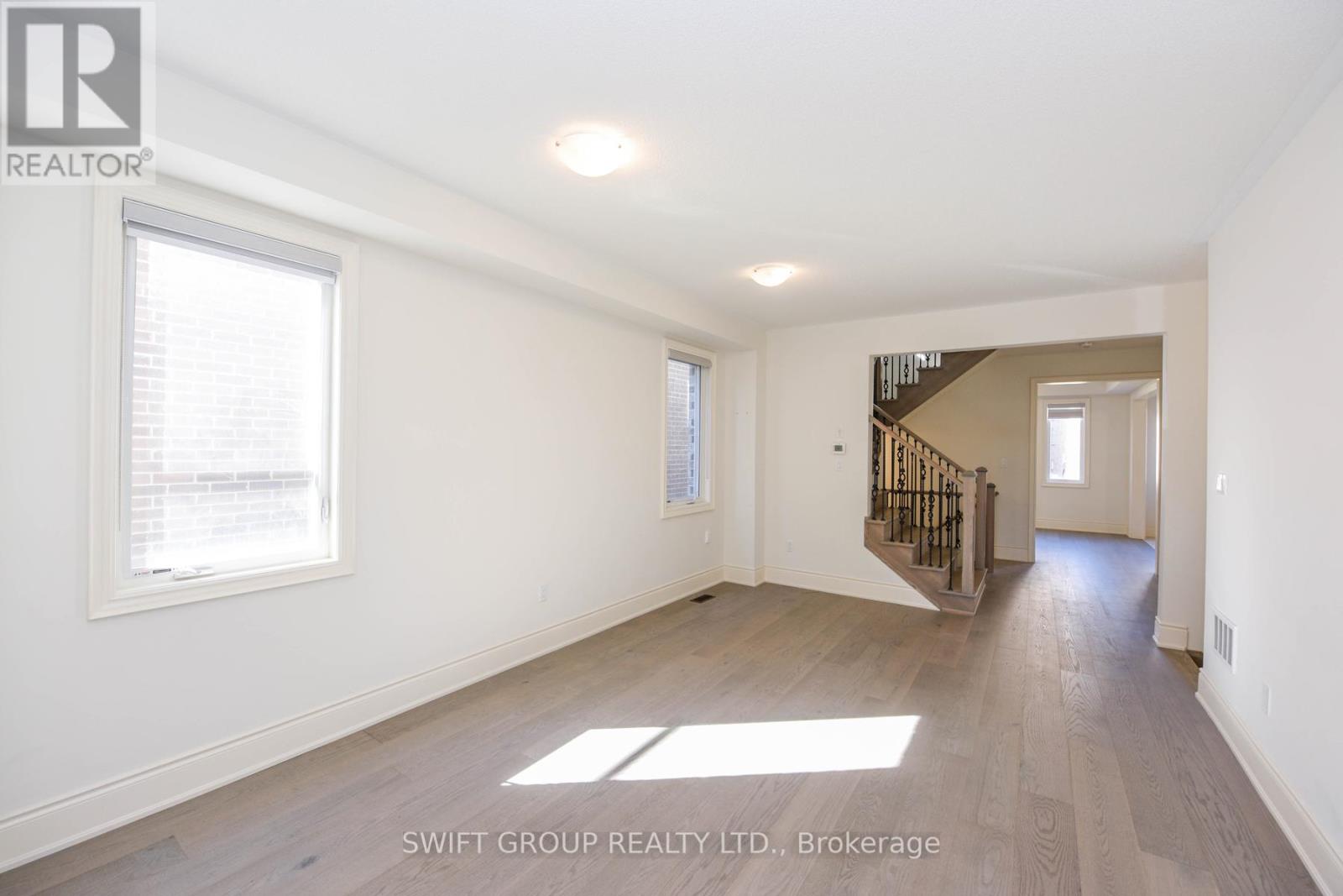 #UPPER -195 GREAT FALLS BLVD, #Upper