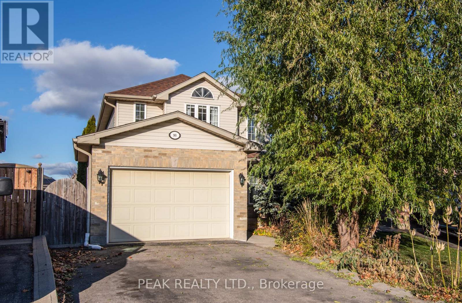 90 CHATEAU CRES