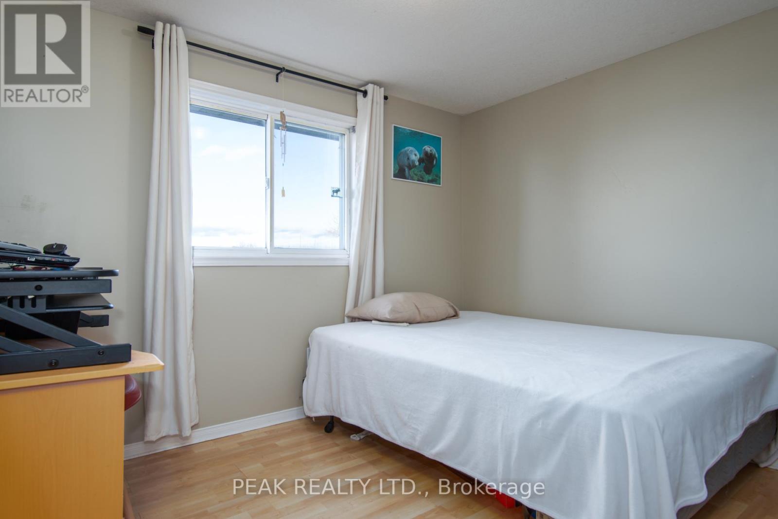 90 CHATEAU CRES