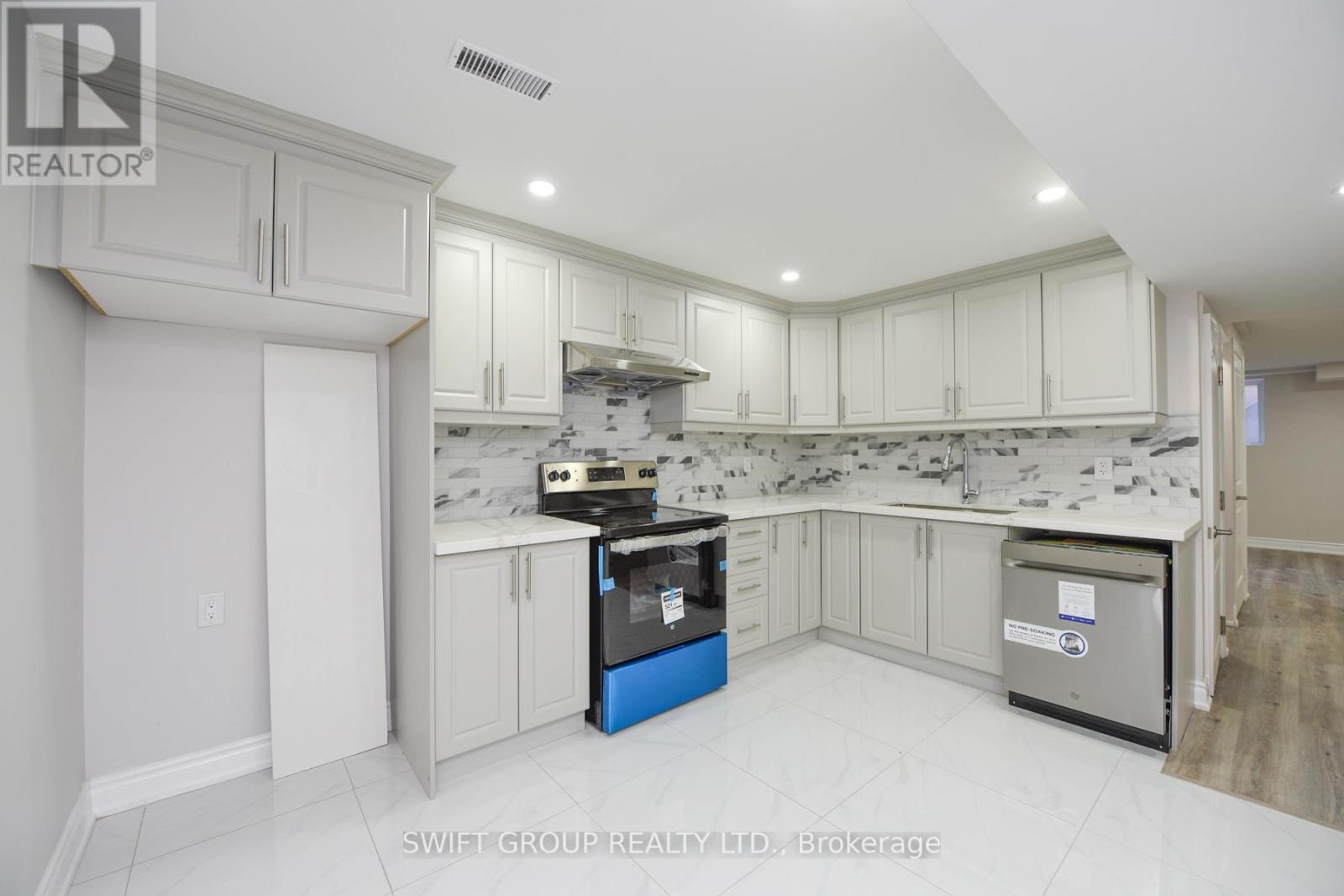 #BSMNT -195 GREAT FALLS BLVD, #Bsmnt