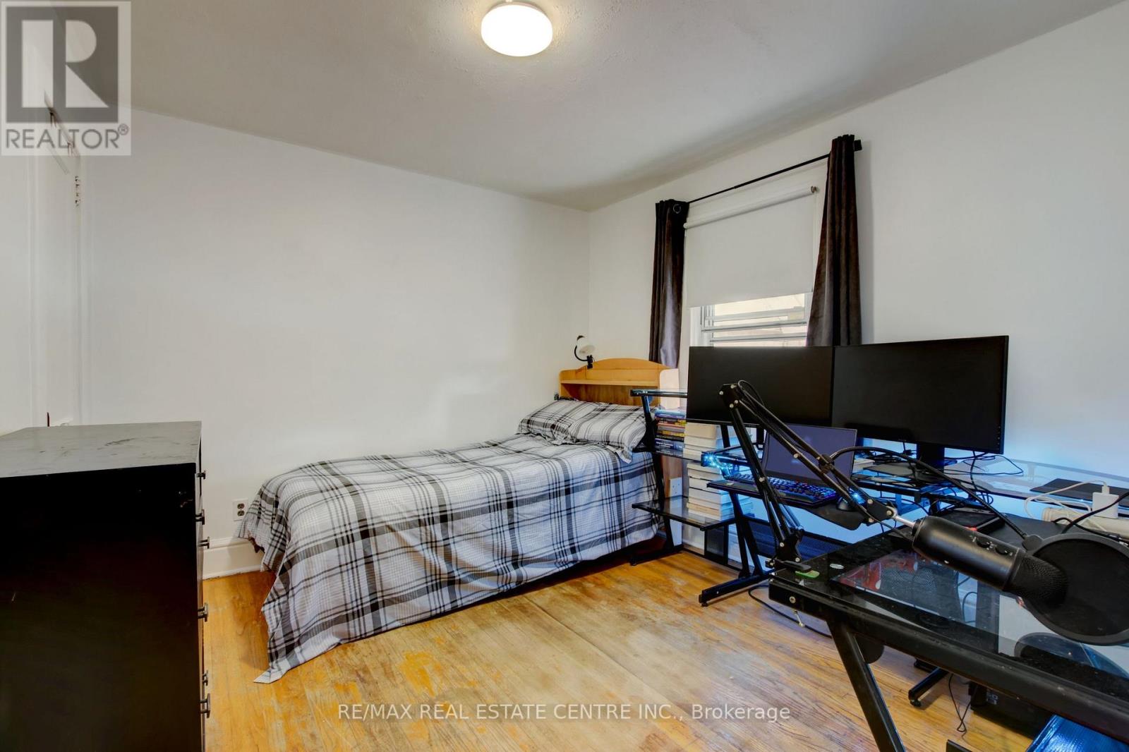 45 WEXFORD AVE S