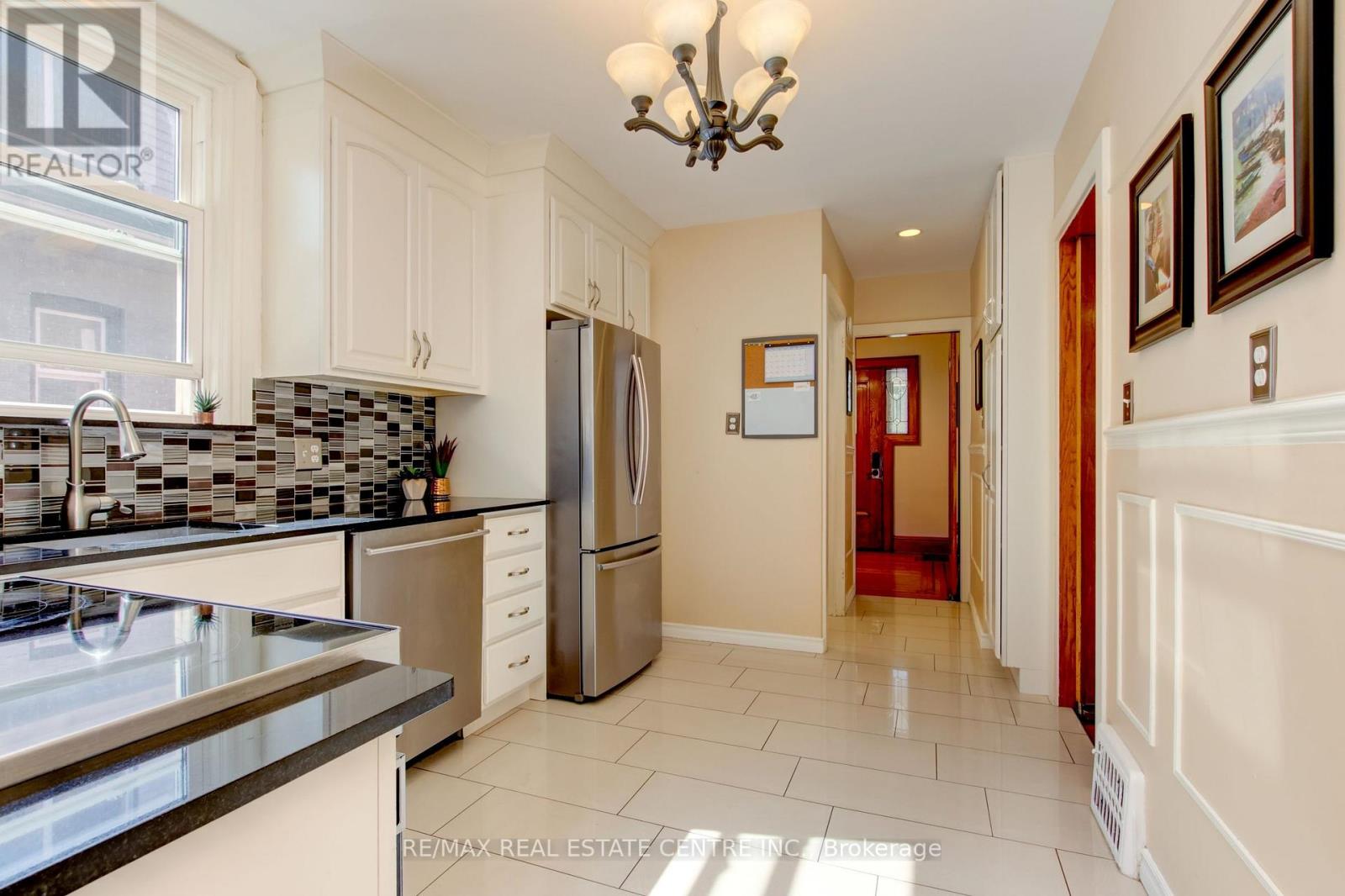 45 WEXFORD AVE S