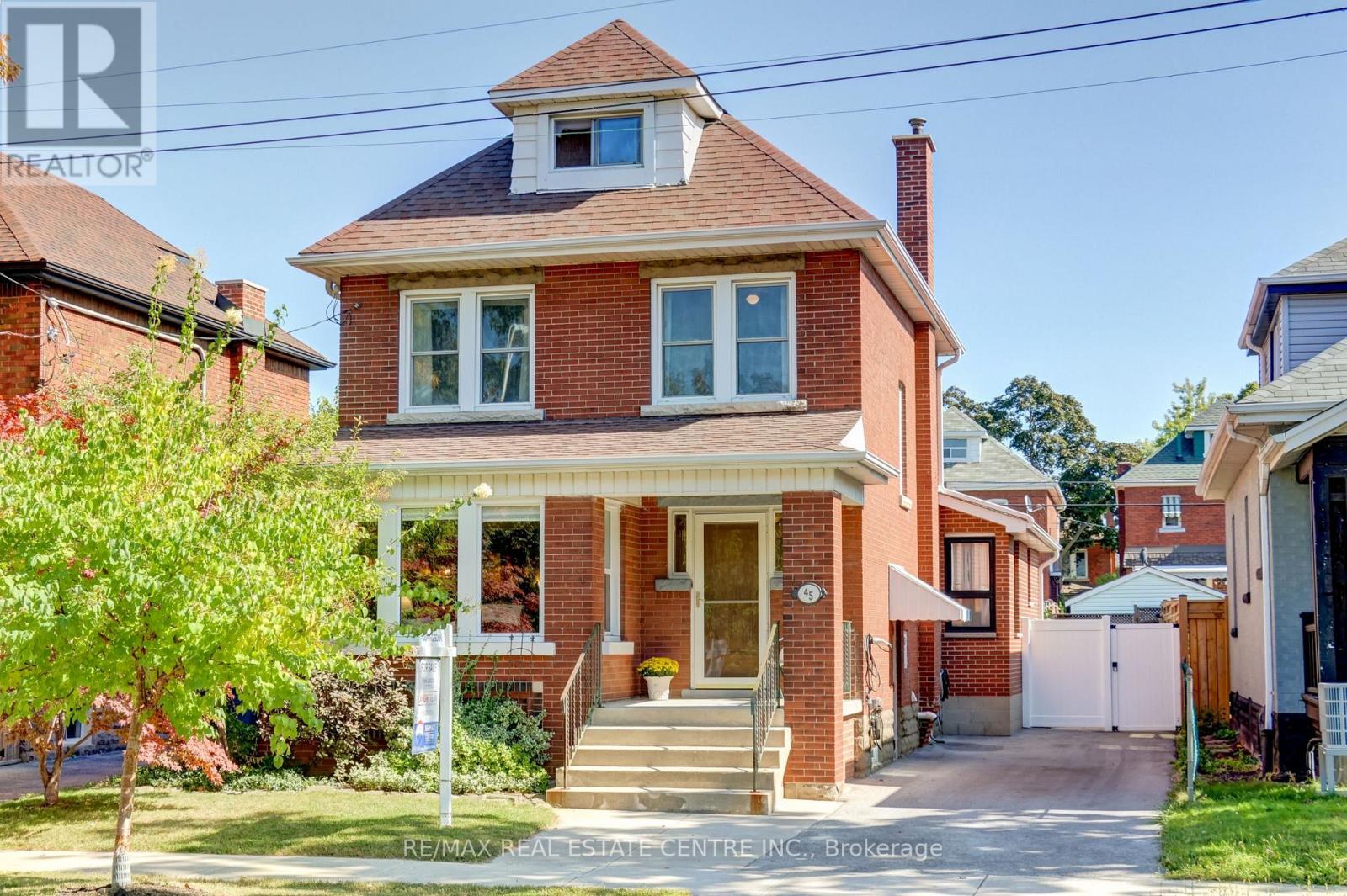 45 WEXFORD AVE S