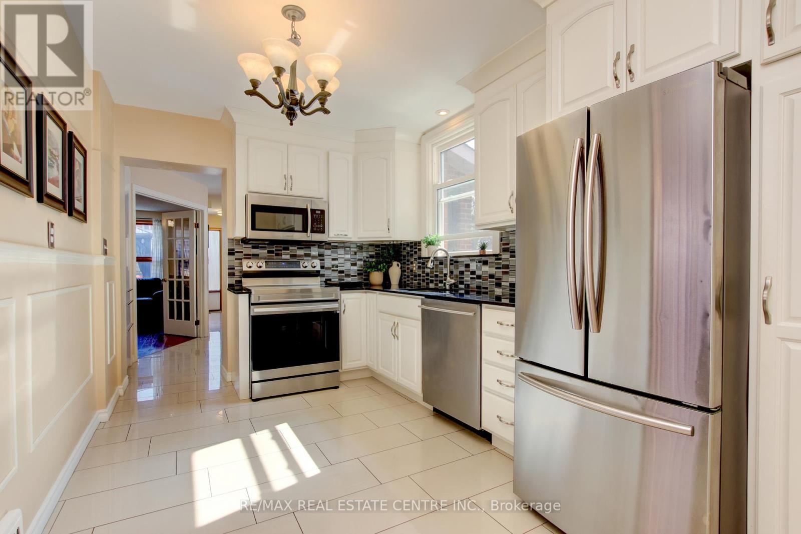 45 WEXFORD AVE S