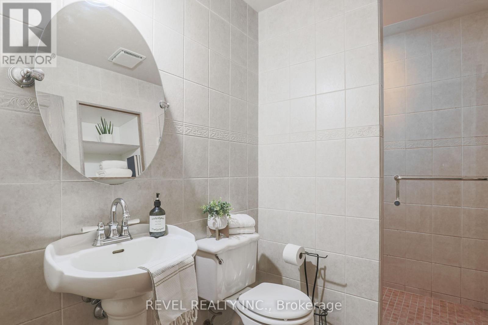 28 SHELLEY DR