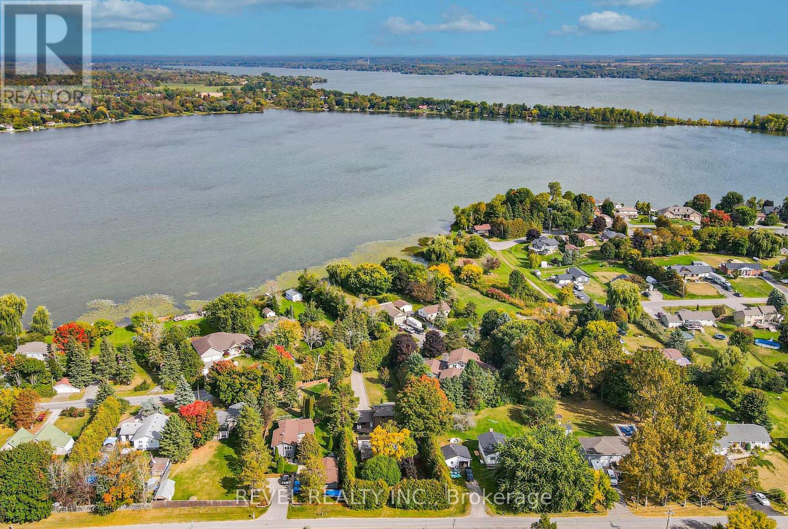 28 SHELLEY DR