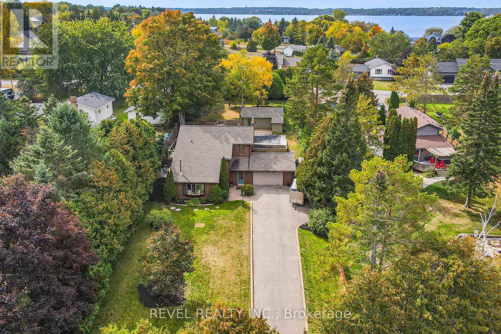28 SHELLEY DR