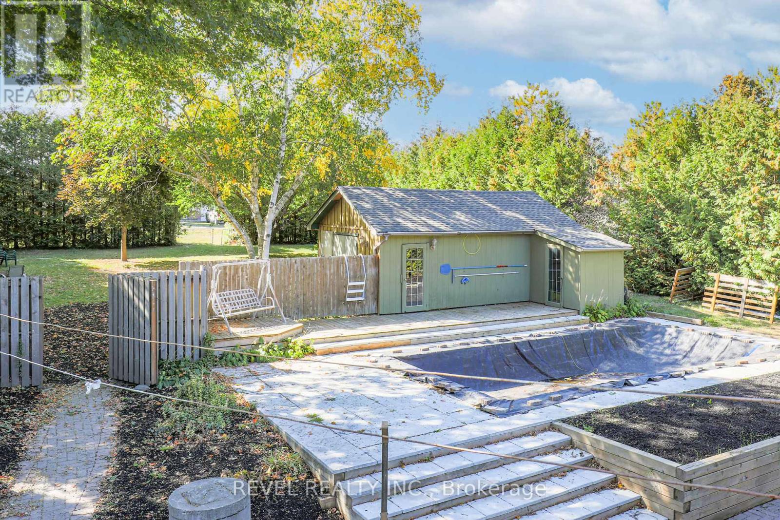 28 SHELLEY DR