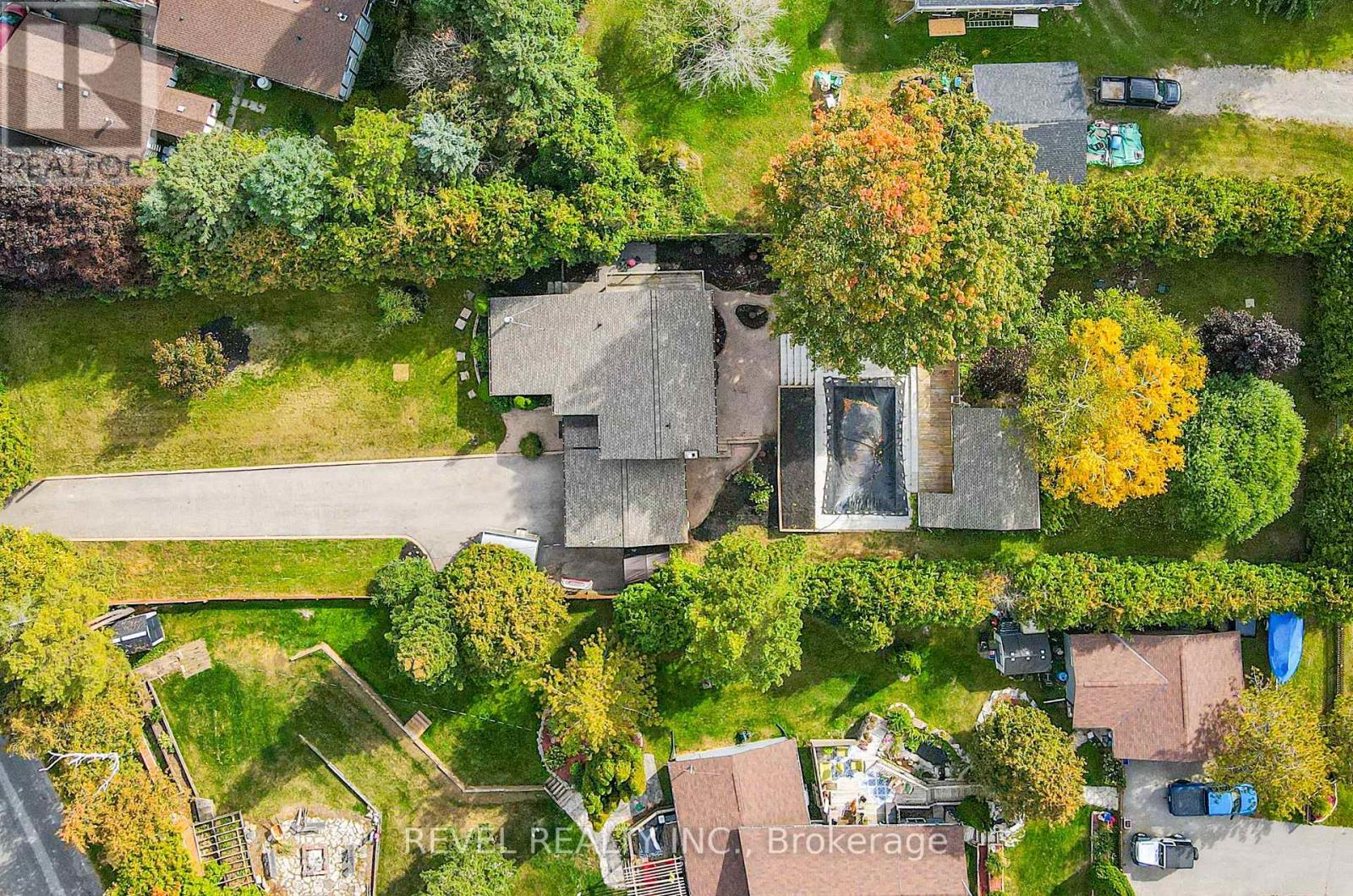 28 SHELLEY DR