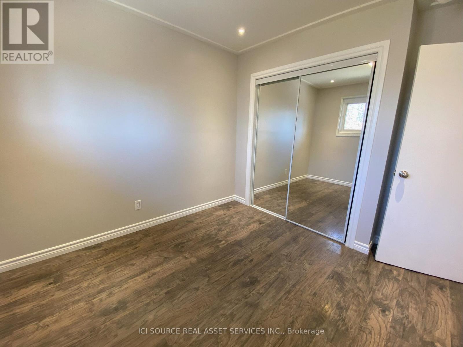 #1 -42 DESCHENE AVE, #1