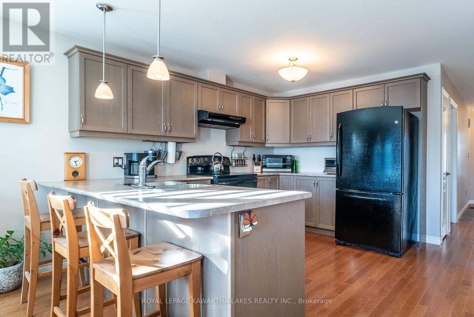 28 LIAM ST
