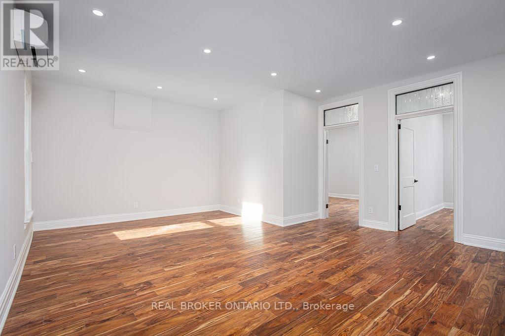 #A -9 STANLEY AVE, #A
