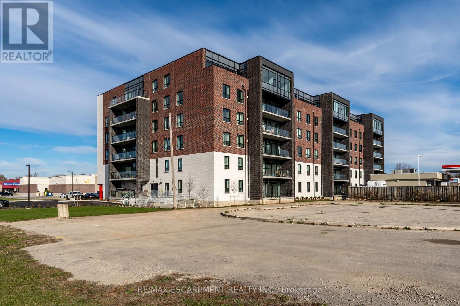 #108 -5 HAMILTON ST, #108