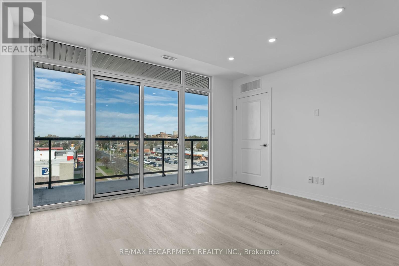 #504 -5 HAMILTON ST, #504