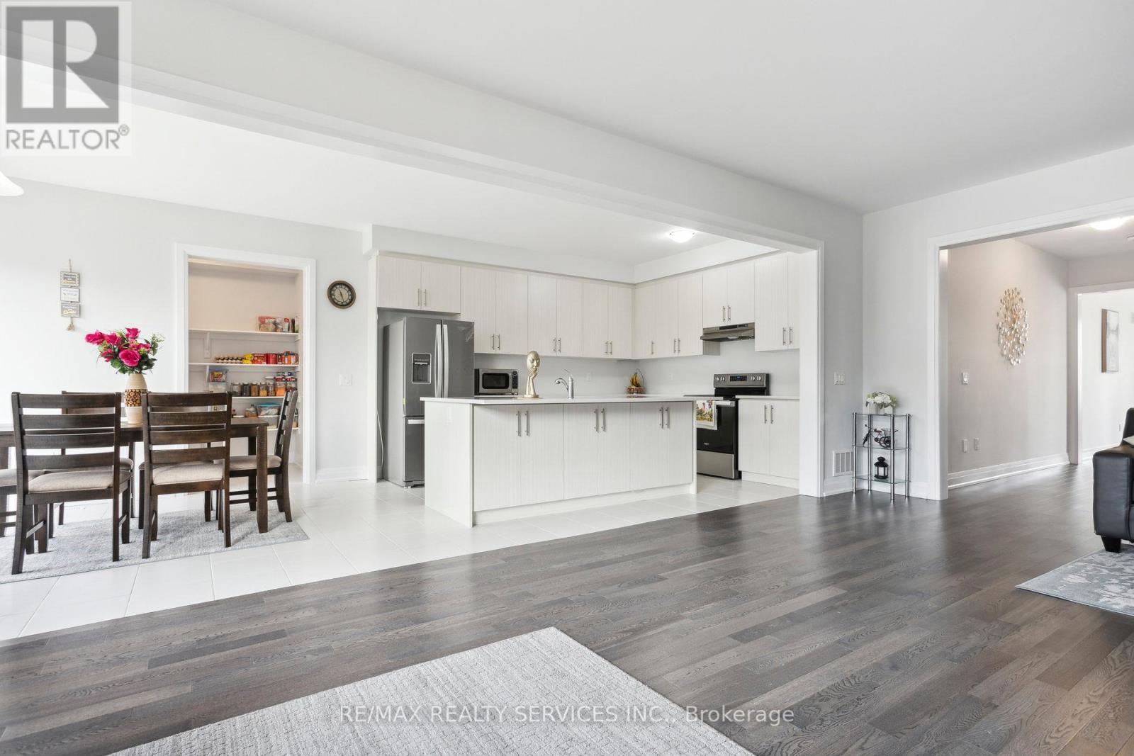 511 BEDI DR