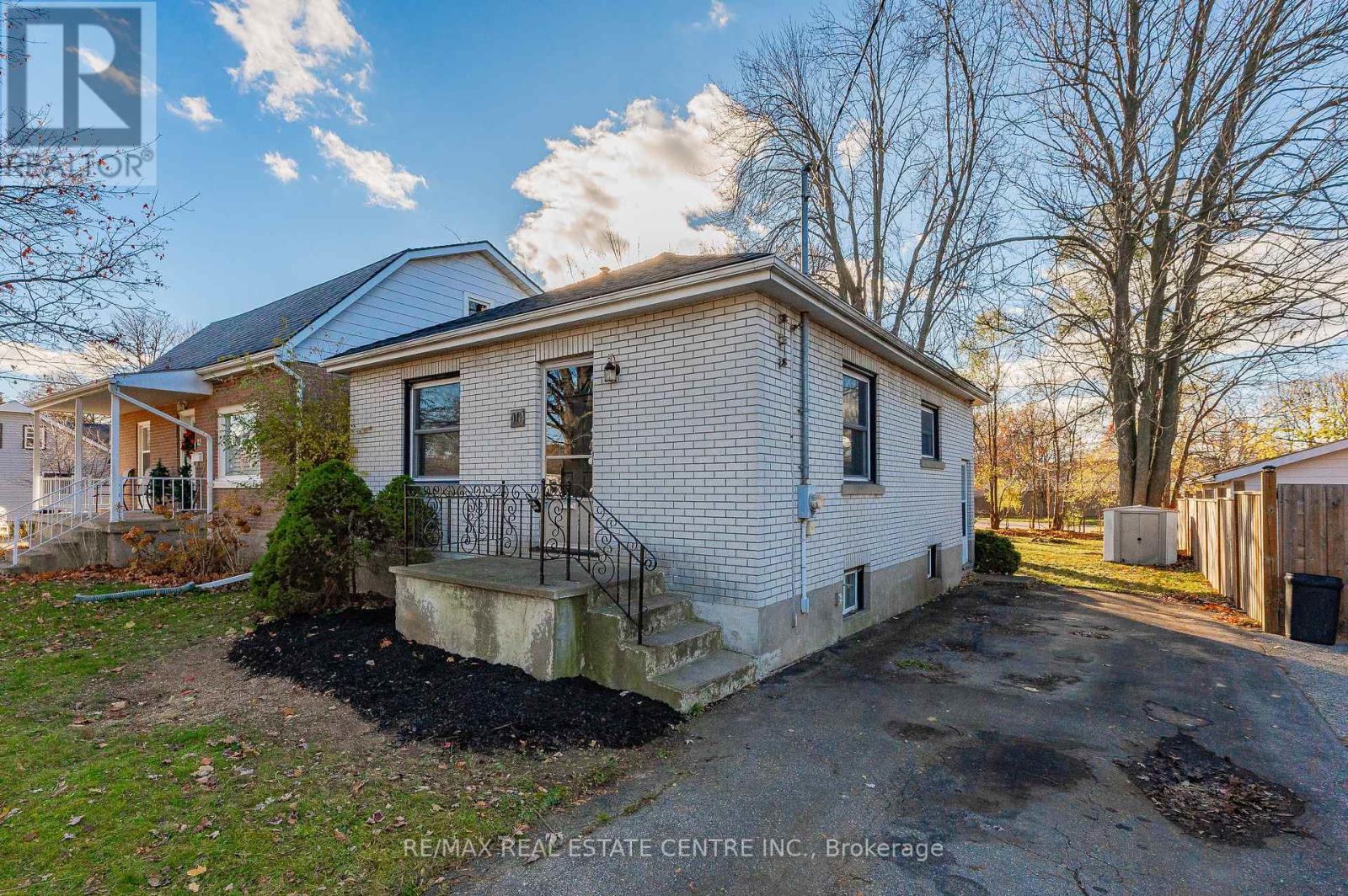 10 VIMY ST