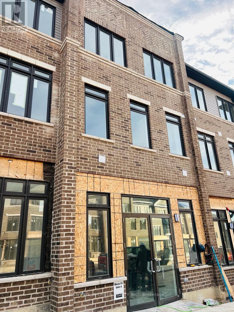 #104 -585 COLBORNE ST, #104