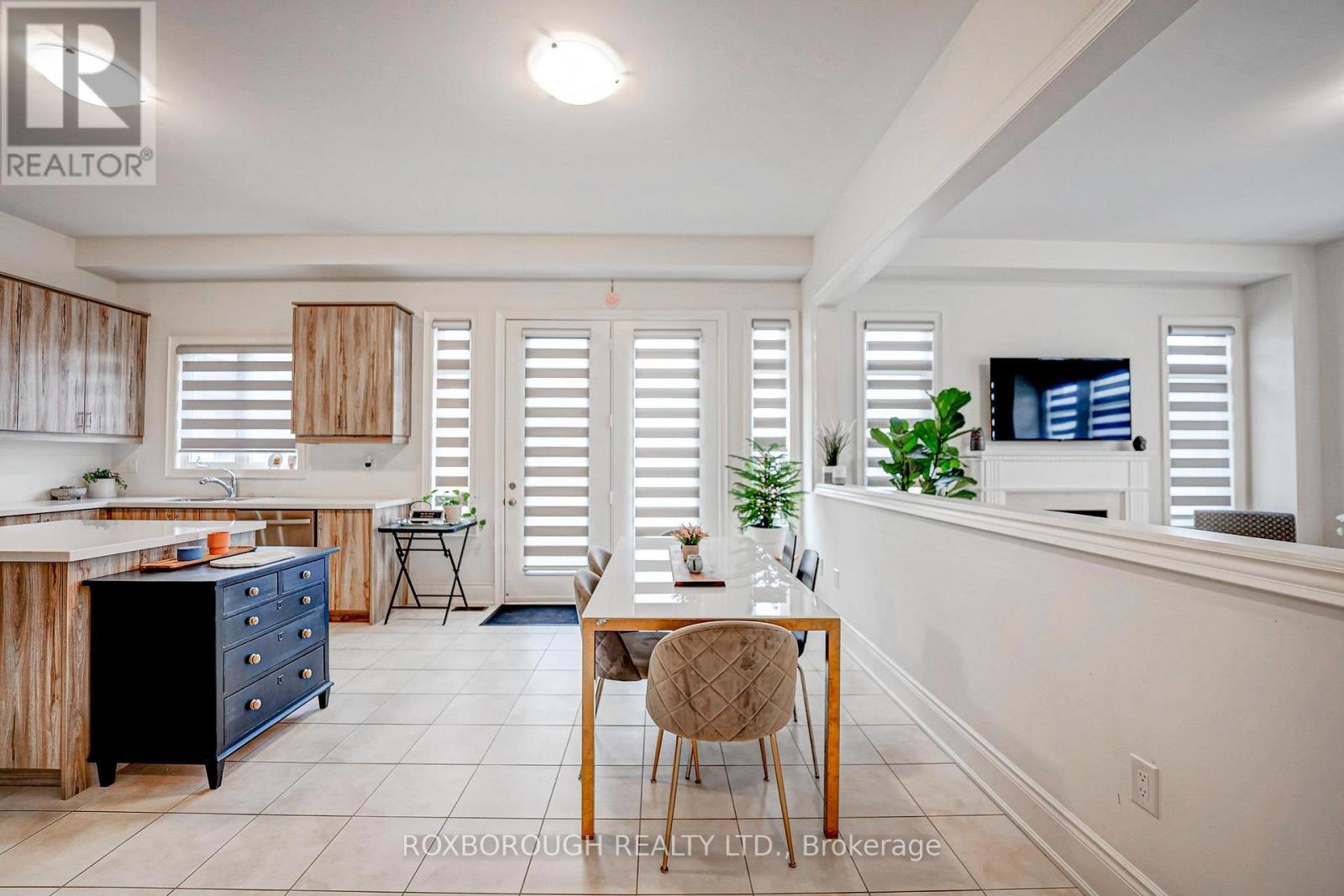 23 ZIMMERMAN GDNS