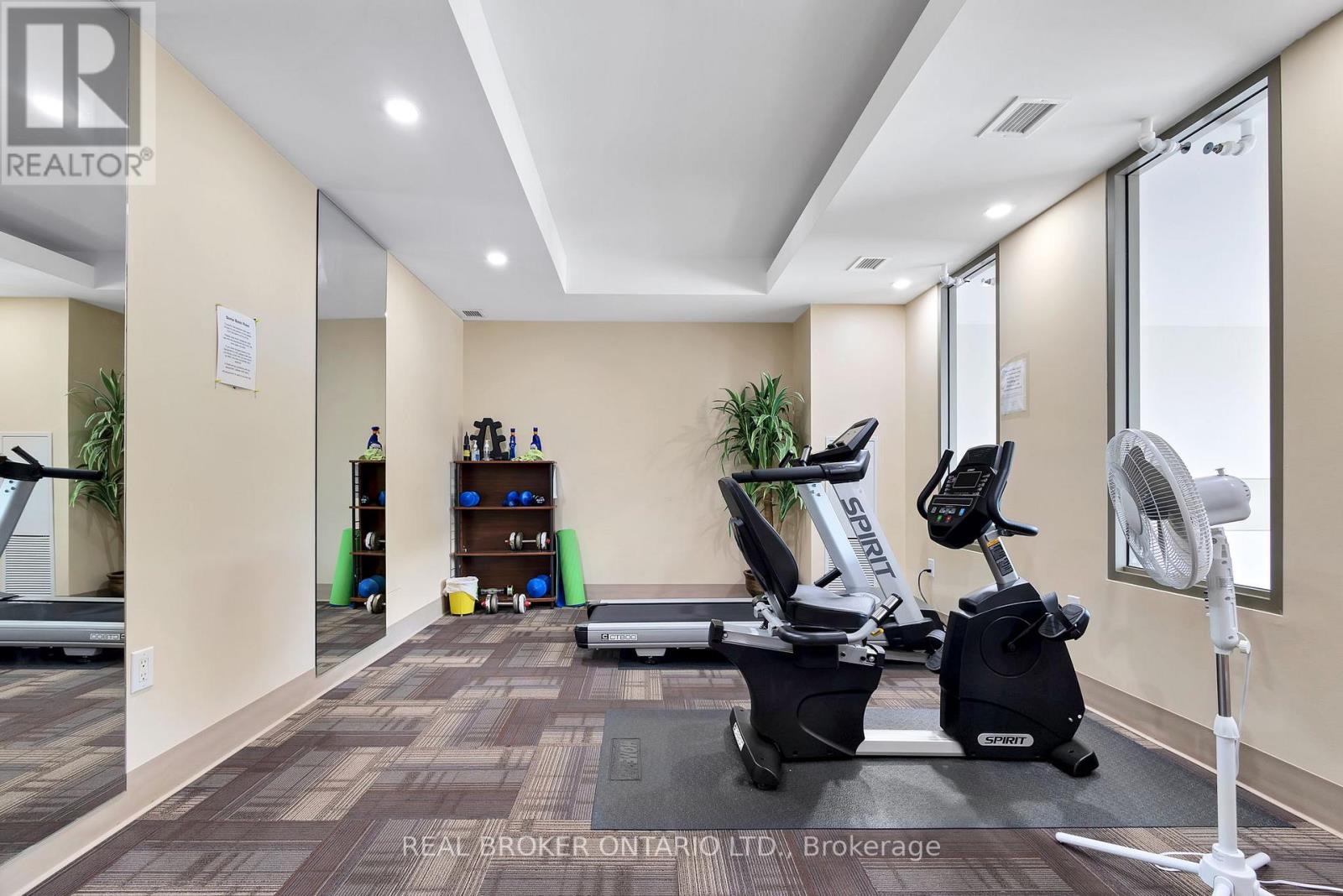 #113 -400 ROMEO ST N, #113
