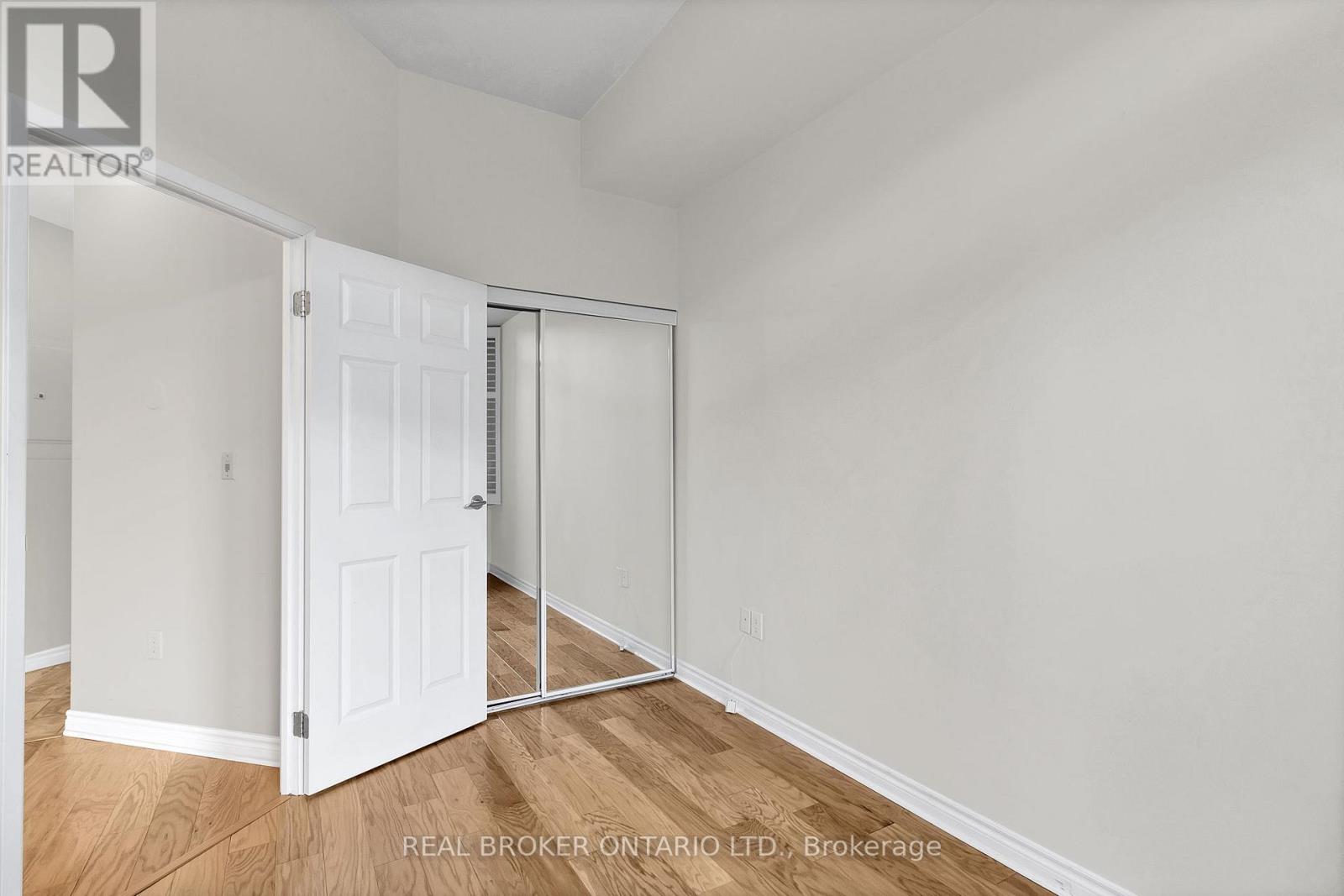 #113 -400 ROMEO ST N, #113