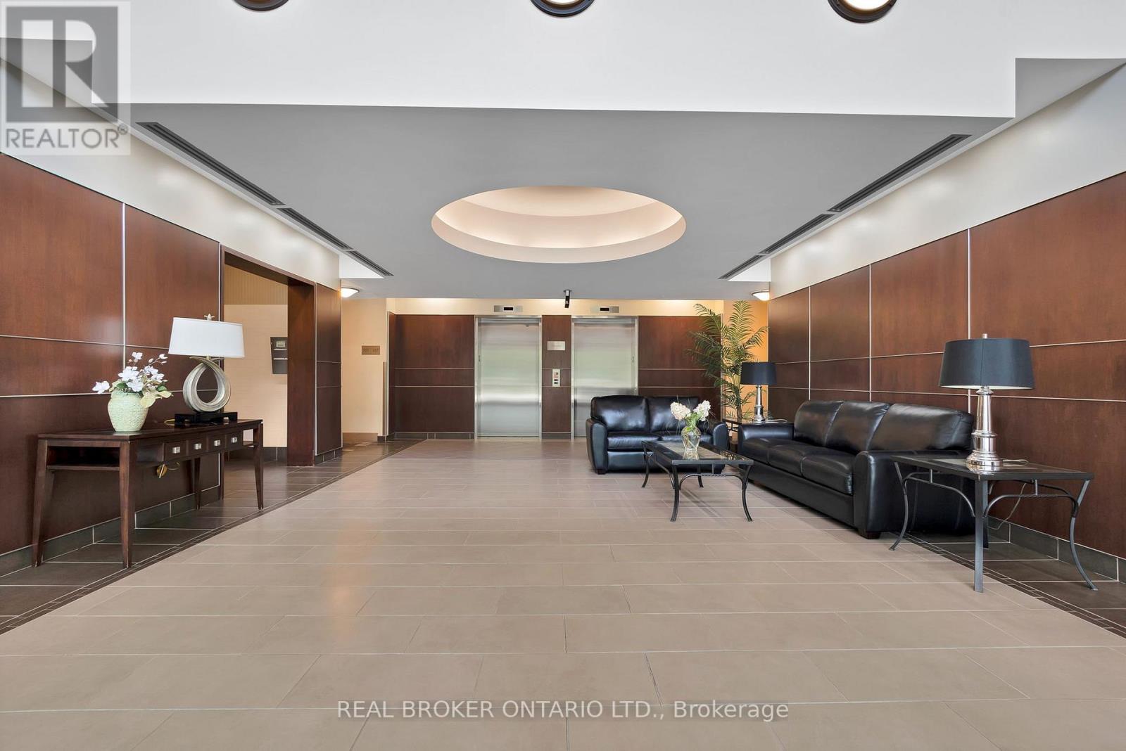 #113 -400 ROMEO ST N, #113