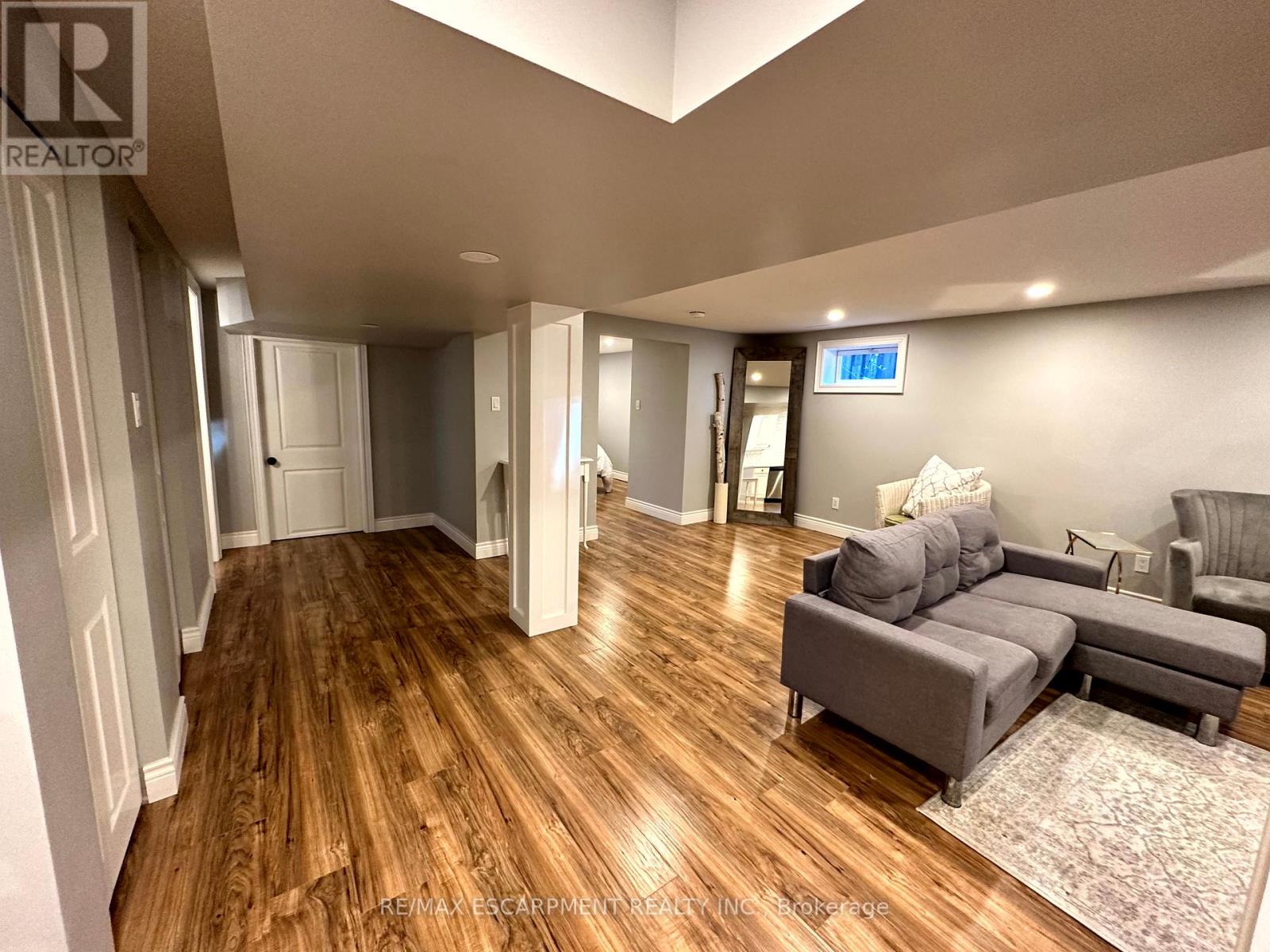#LOWER -312 EAST 45TH ST, #Lower