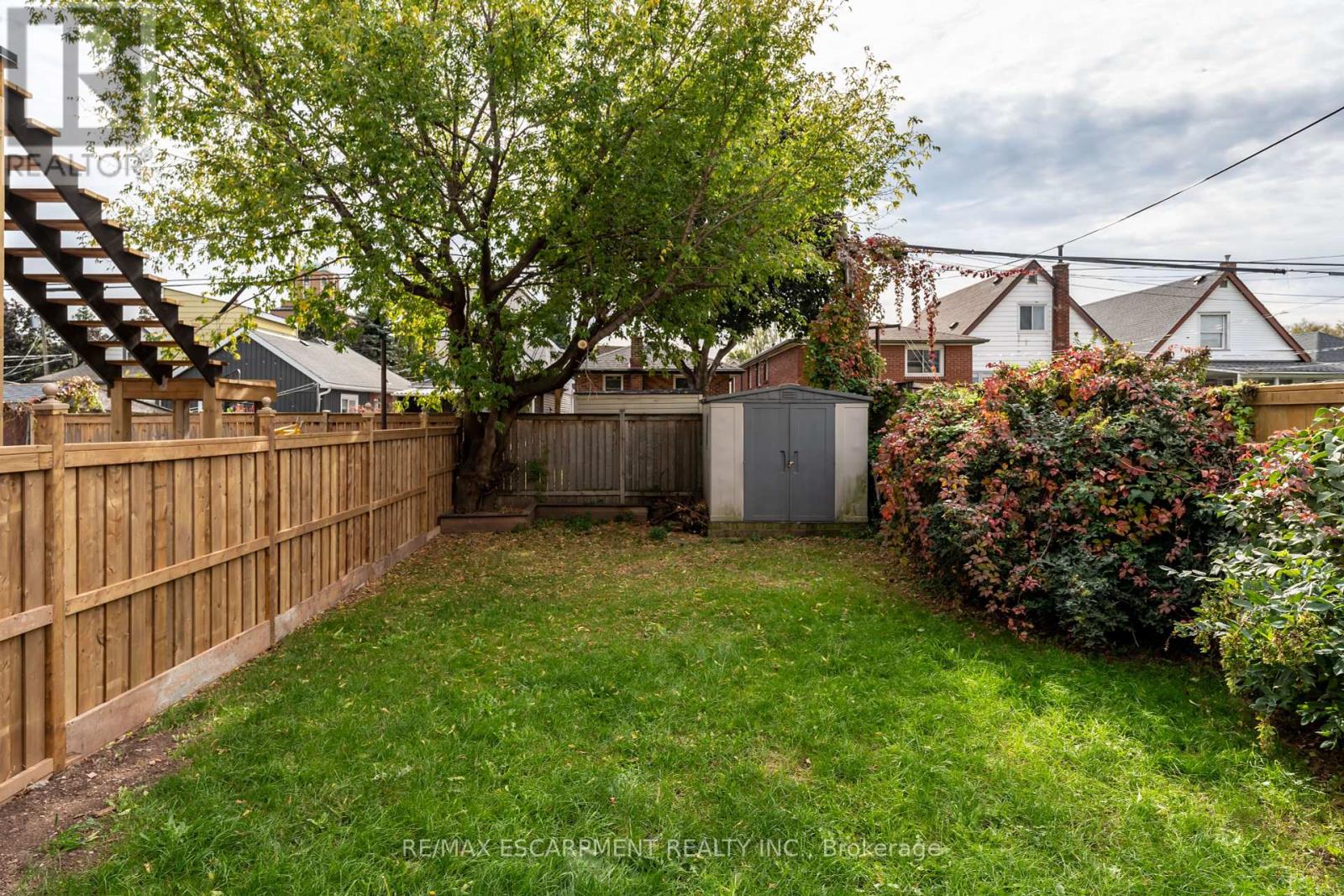 66 VANSITMART AVE