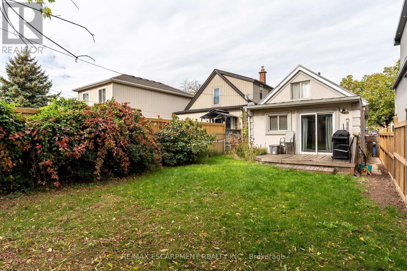 66 VANSITMART AVE