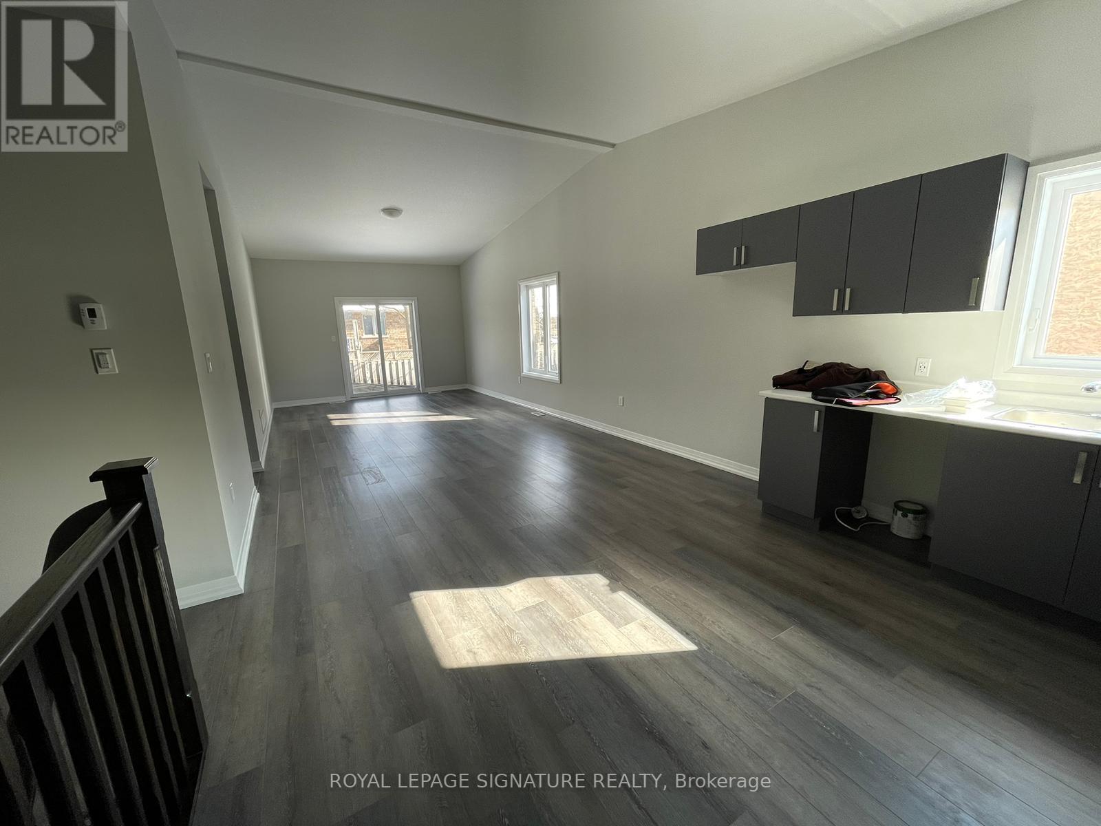 #49 -550 GREY ST, #49