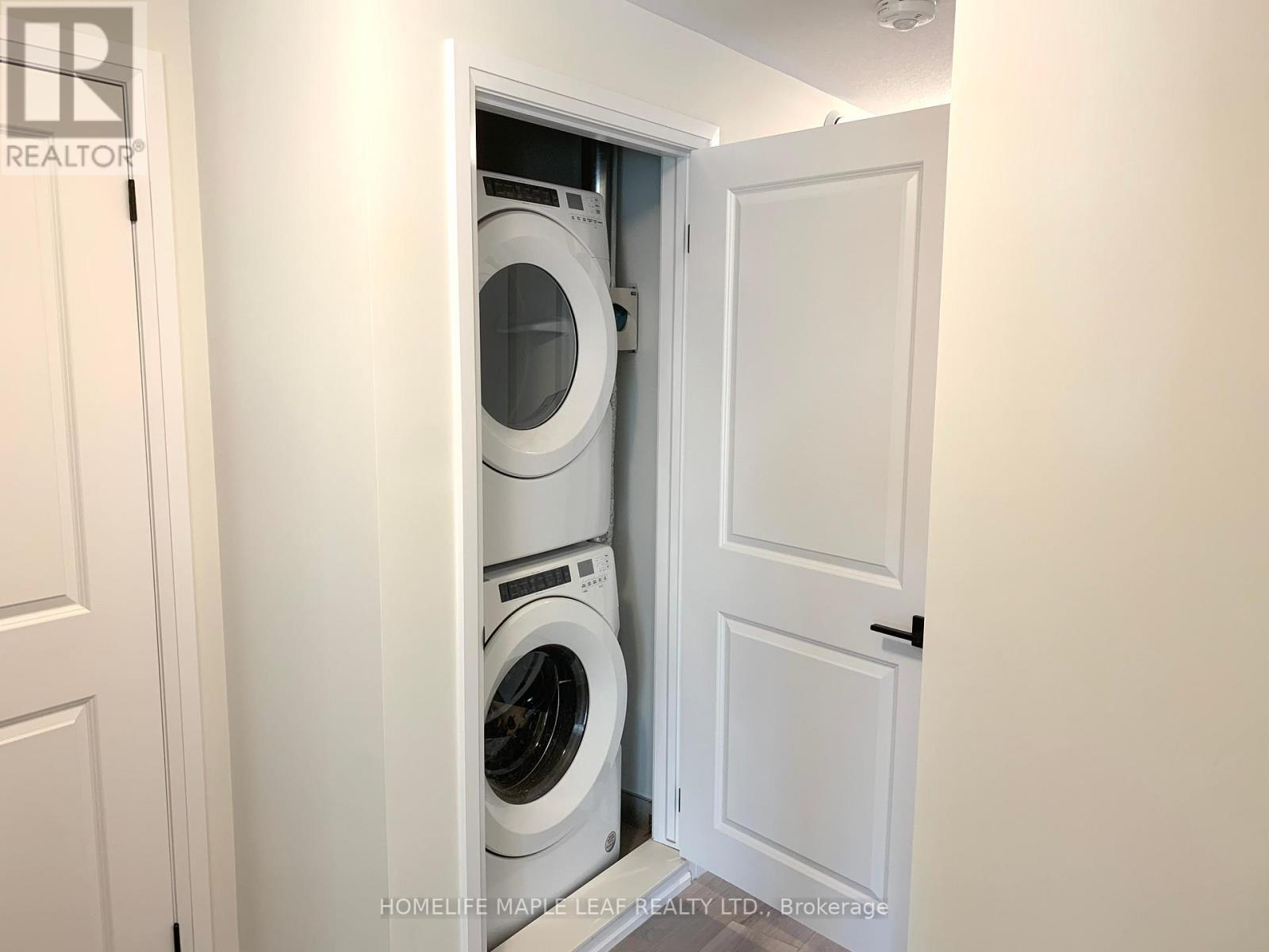 #D-038 -261 WOODBINE AVE, #D-038